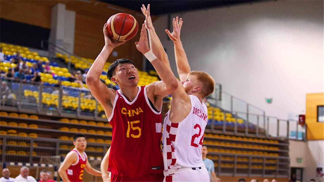 尼克斯得到阿努诺比等球员 送出巴雷特+奎克利+1次轮尼克斯官方今日宣布，球队已与猛龙达成交易，得到OG-阿努诺比、阿丘瓦和弗林，送出巴雷特、奎克利和一个2024年的次轮签（来自活塞）。